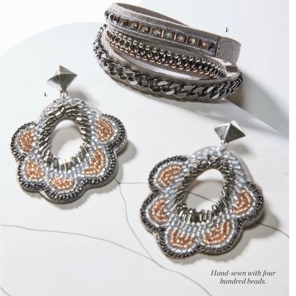 Stella & Dot Dove Statement Earrings Grey - Picture 3 of 4
